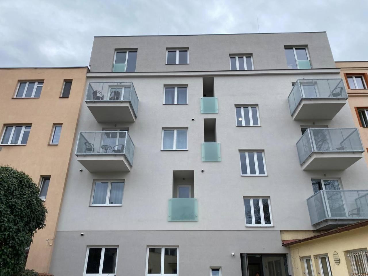 شقة Perla Hradce Hradec Králové المظهر الخارجي الصورة