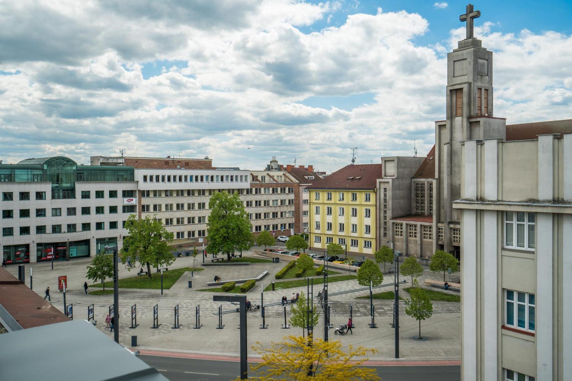شقة Perla Hradce Hradec Králové المظهر الخارجي الصورة